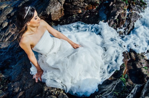 beach waves griselda trash the dress sand woman bride gown lizeth aviles photography