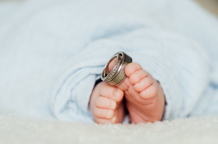 newborn baby boy mother bond tijuana san diego lizeth aviles photography