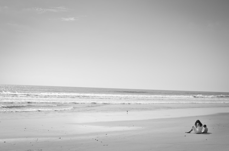 family boy mom beach rosarito baja waves sun lizeth aviles photography