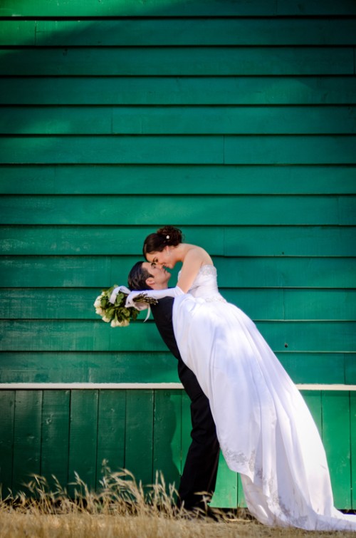 Couple Love wedding gown bride church California San Diego Tijuana Lizeth Aviles Photography
