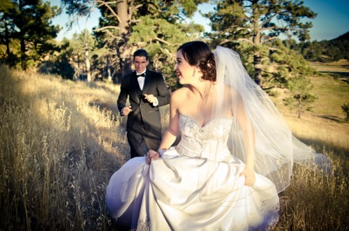 Couple Love wedding gown bride church California San Diego Tijuana Lizeth Aviles Photography