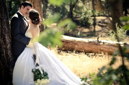 Couple Love wedding gown bride church California San Diego Tijuana Lizeth Aviles Photography